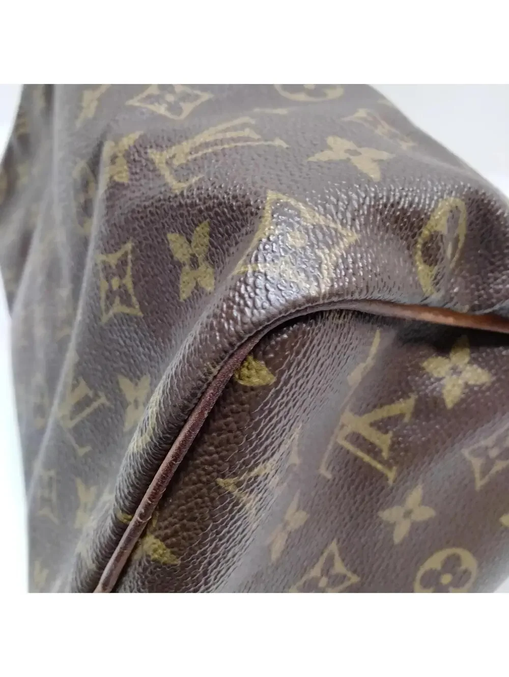 $1490 1987 Louis Vuitton Monogram Speedy 25 MI872